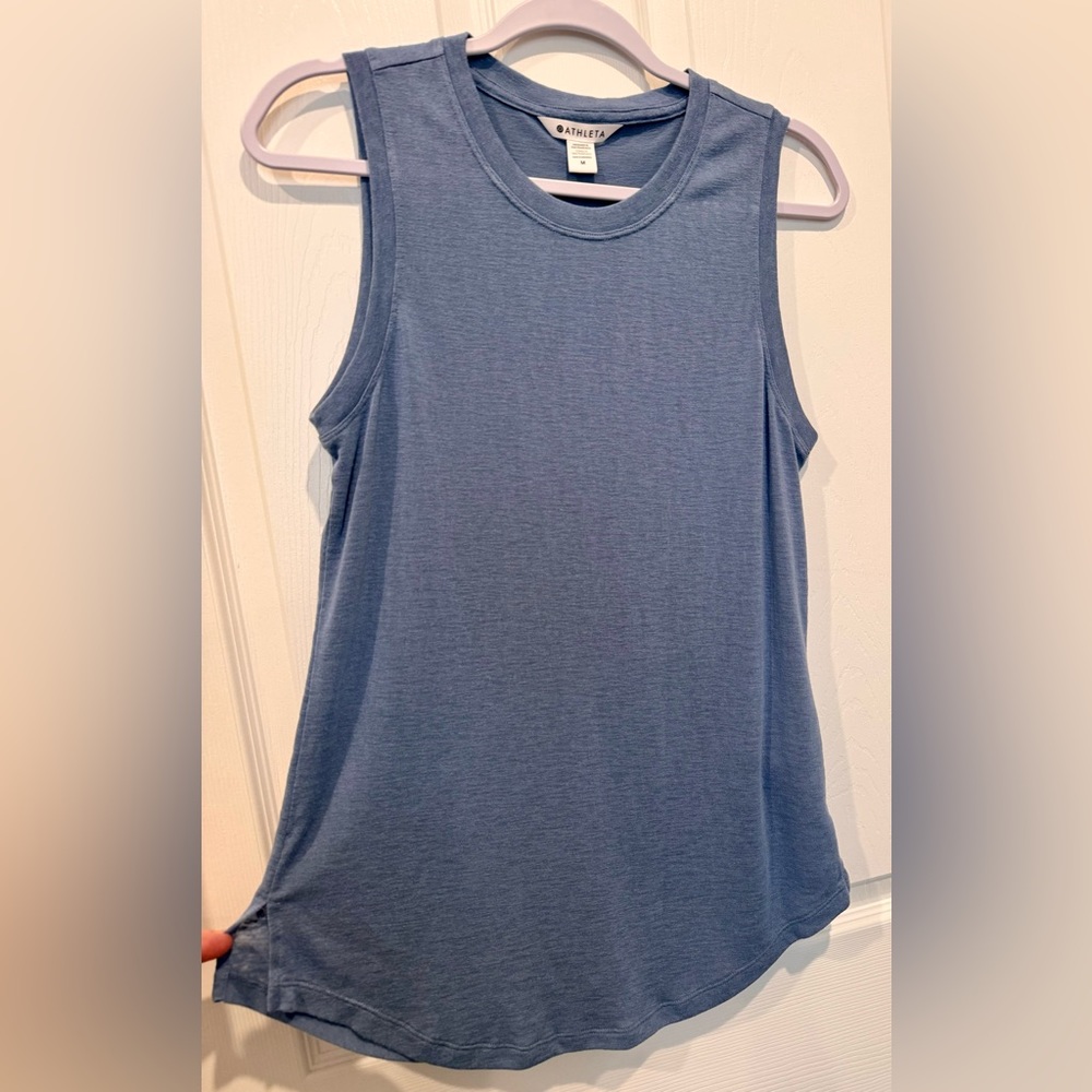 Athleta Breezy Tank Size M